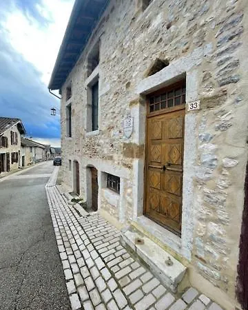 Ferienhaus Gite Du Chateau De Treffort